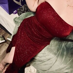 Windsor Strapless Burgundy Dress.